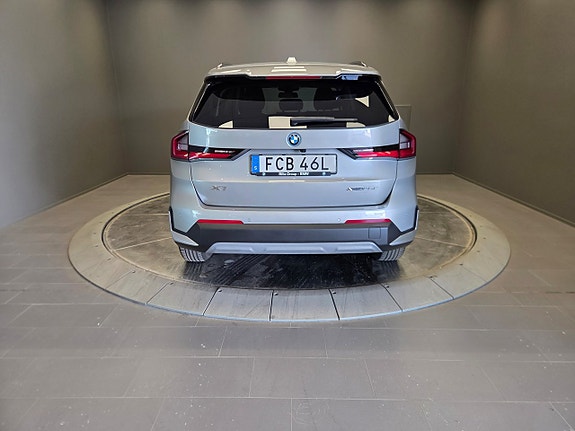BMW X1 4 of 5
