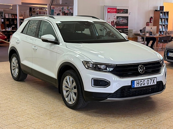 Volkswagen T-Roc 9 of 27