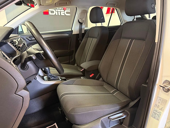 Volkswagen T-Roc 14 of 27