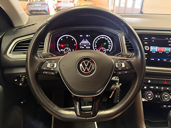 Volkswagen T-Roc 20 of 27