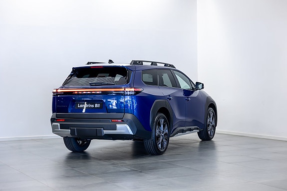 Subaru E-Outback 3 of 5