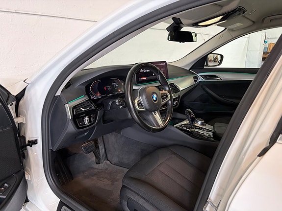 BMW 520d 8 of 16