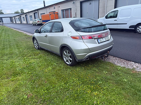 Honda Civic 3 of 5