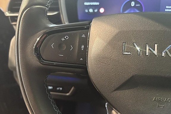 Lynk & Co 01 14 of 21