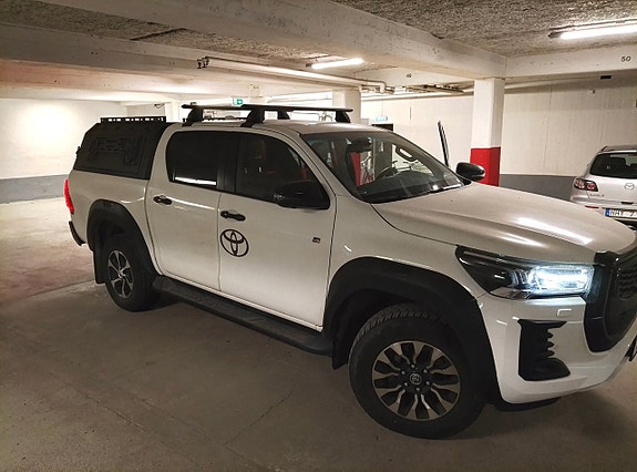 Toyota HiLux 5 of 13