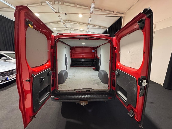 Renault Trafic 5 of 5