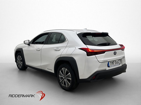 Lexus UX300e 6 of 30