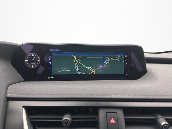 Lexus UX300e 21 of 30