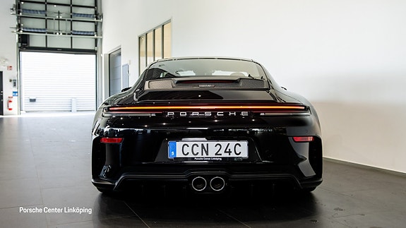 Porsche 911 GT3 6 of 26