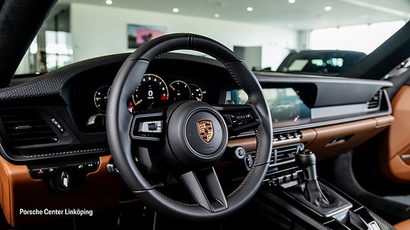 Porsche 911 GT3 12 of 26