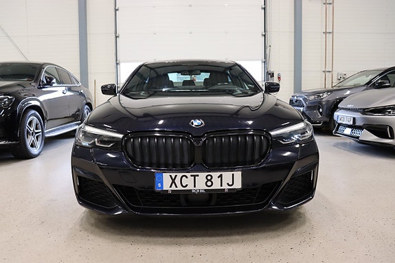 BMW 520d 2 of 5