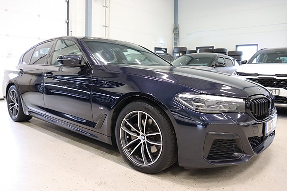 BMW 520d 3 of 5