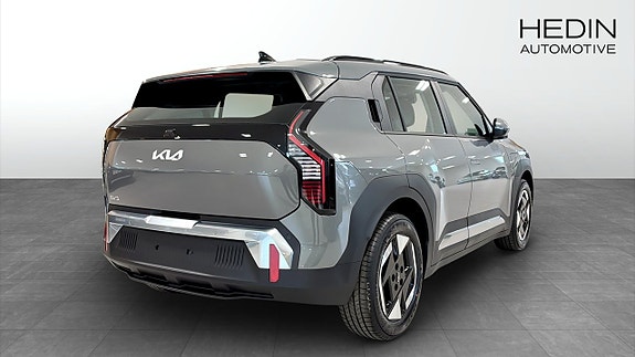Kia EV3 4 of 5