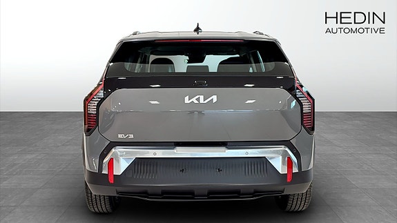 Kia EV3 3 of 5