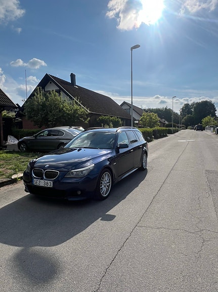 BMW 530xd 2 of 5