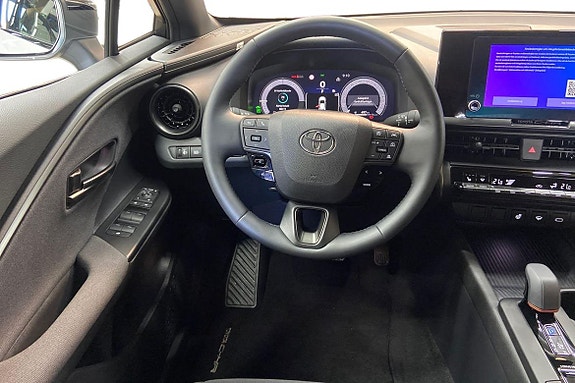 Toyota C-HR 11 of 21