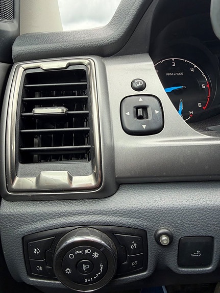 Ford Ranger 25 of 27