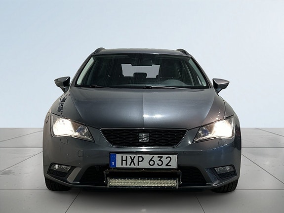 Seat Leon 2 of 23