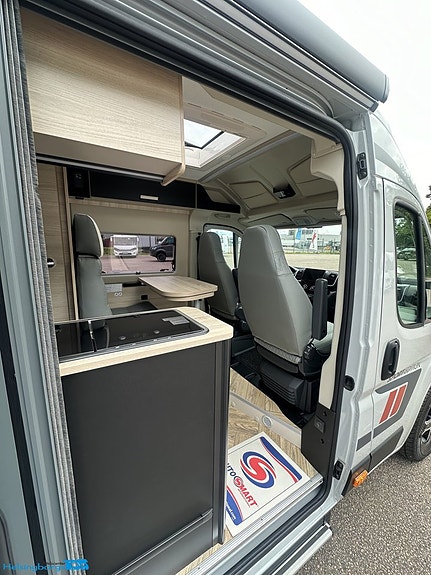 CHALLENGER V217 SPORT EDITION * 4.95% Kampanj * Automat * solcell * diselvärmare 8 of 21