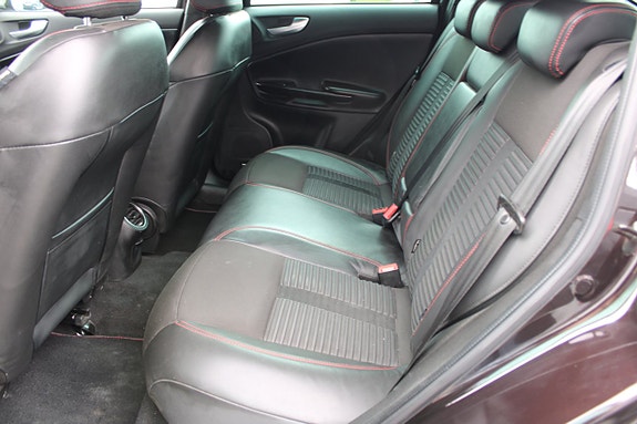 Alfa Romeo Giulietta 13 of 13