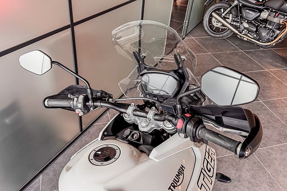 Triumph Tiger 800  XRx Low 5 of 5