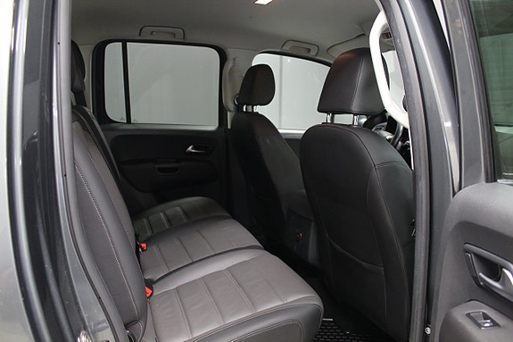 Volkswagen Amarok 13 of 14