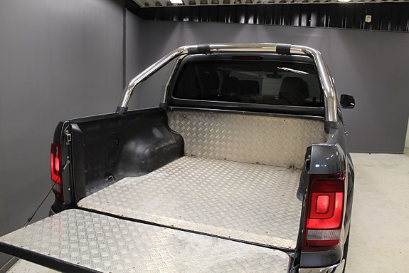 Volkswagen Amarok 14 of 14