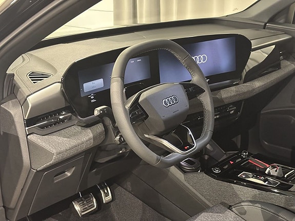 Audi Q6 e-tron 10 of 15