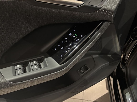 Audi Q6 e-tron 14 of 15