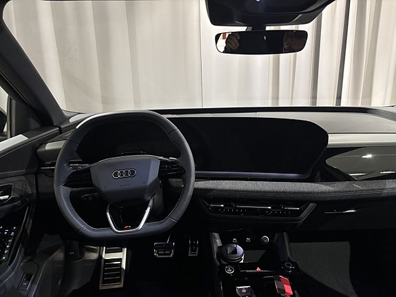 Audi Q6 e-tron 13 of 15