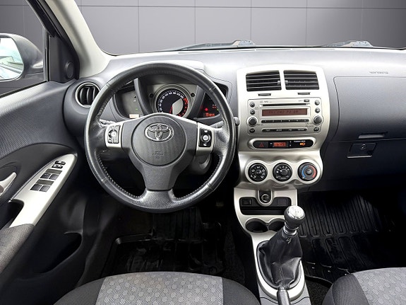Toyota Urban Cruiser 14 of 15