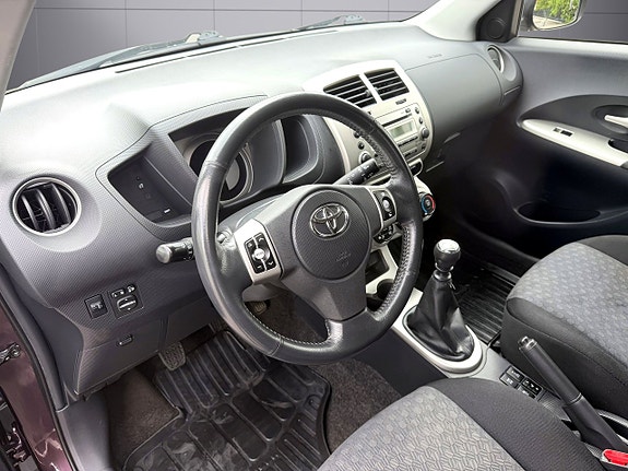 Toyota Urban Cruiser 11 of 15