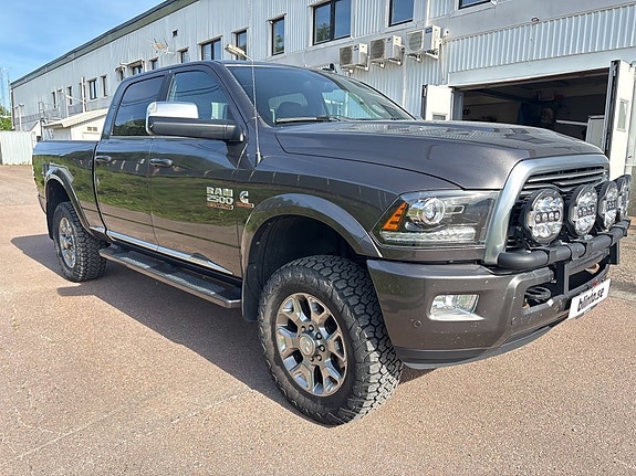 Pickup Dodge Ram 2500 6,7 Cummins 4x4 3 of 6