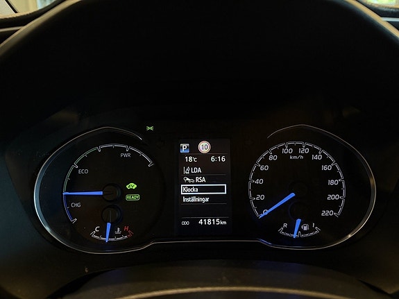 Toyota Yaris 11 of 28