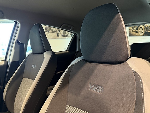 Toyota Yaris 19 of 28