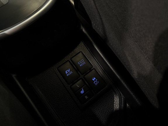 Toyota Yaris 17 of 28