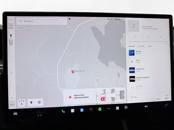 Tesla Model X 26 of 30