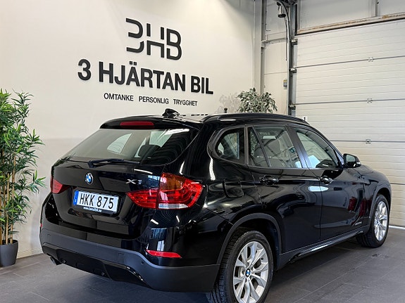 BMW X1 4 of 5