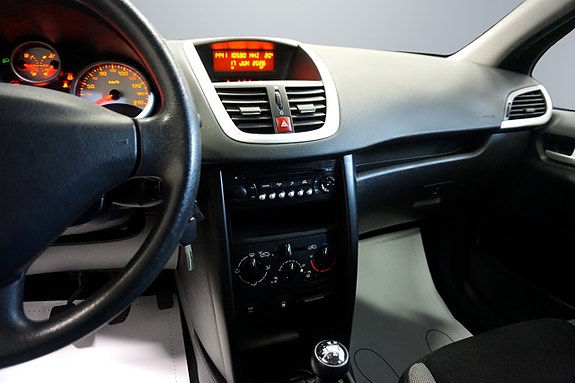 Peugeot 207 10 of 11