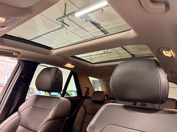 Mercedes-Benz ML350 11 of 14