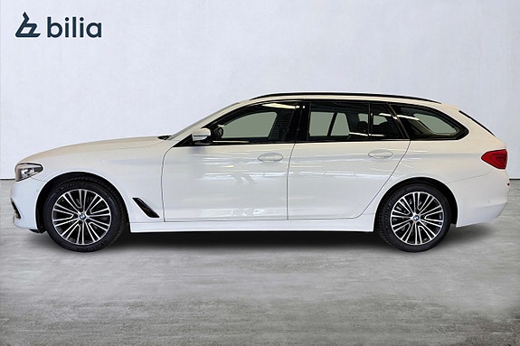 BMW 520d 4 of 5
