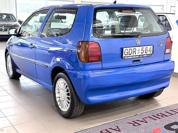 Volkswagen Polo 13 of 15