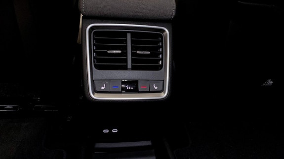 Skoda Enyaq 15 of 18