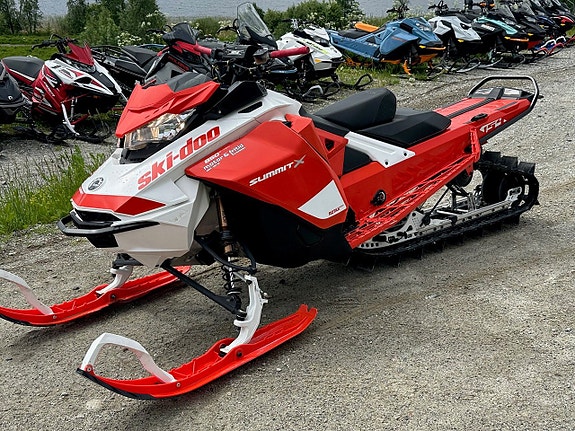 Ski-Doo Summit Expert 154  850