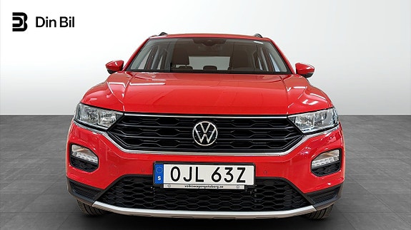 Volkswagen T-Roc 4 of 5