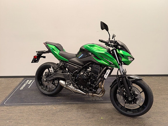 Kawasaki Z650s 2 of 4