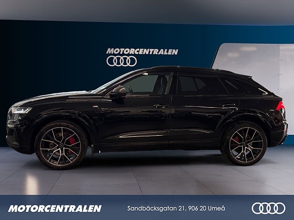 Audi Q8 2 of 21