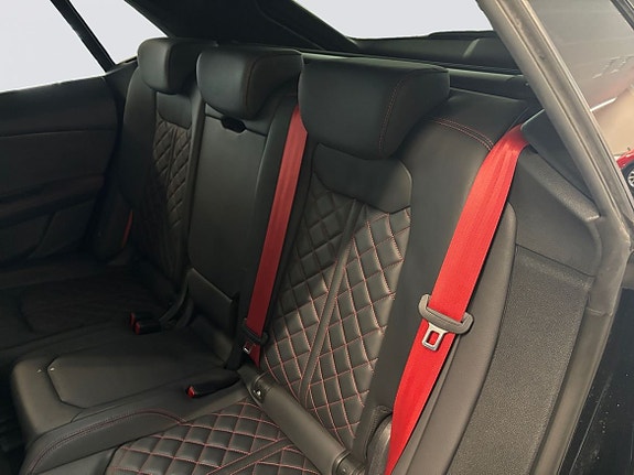 Audi Q8 13 of 21