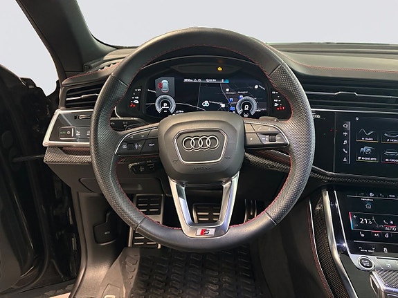 Audi Q8 10 of 21
