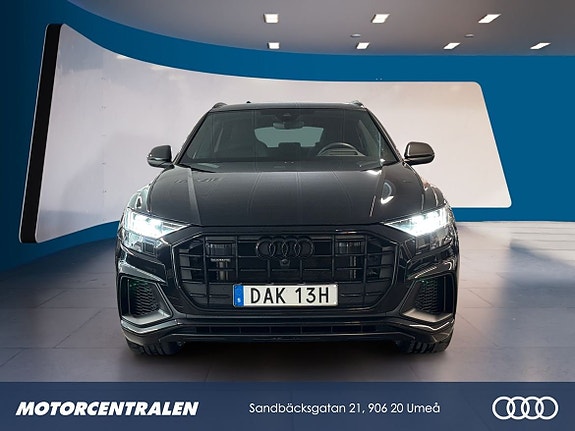 Audi Q8 5 of 21